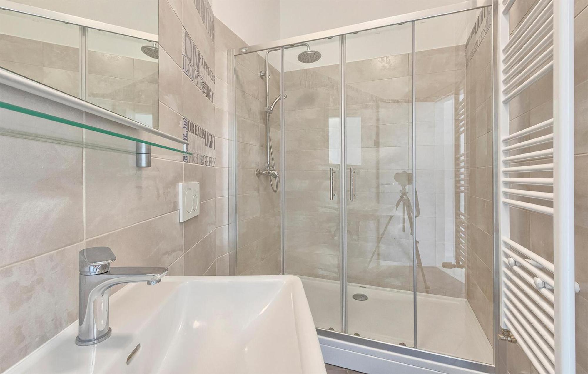 2 Bedroom Amazing In *