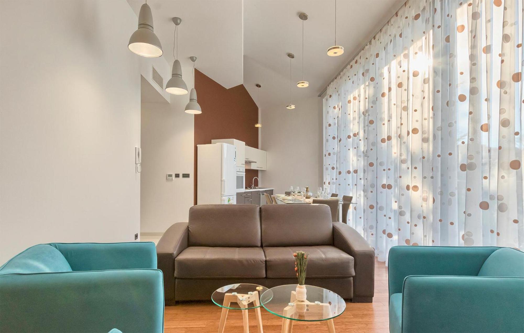 2 Bedroom Amazing In Apartment *